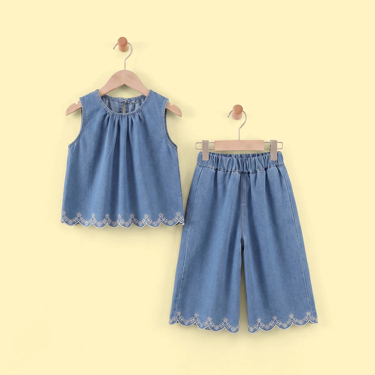 Girls Blue Denim Sleeveless Top with Pants Sets 2 pc. Sets Blue 1-2 Y