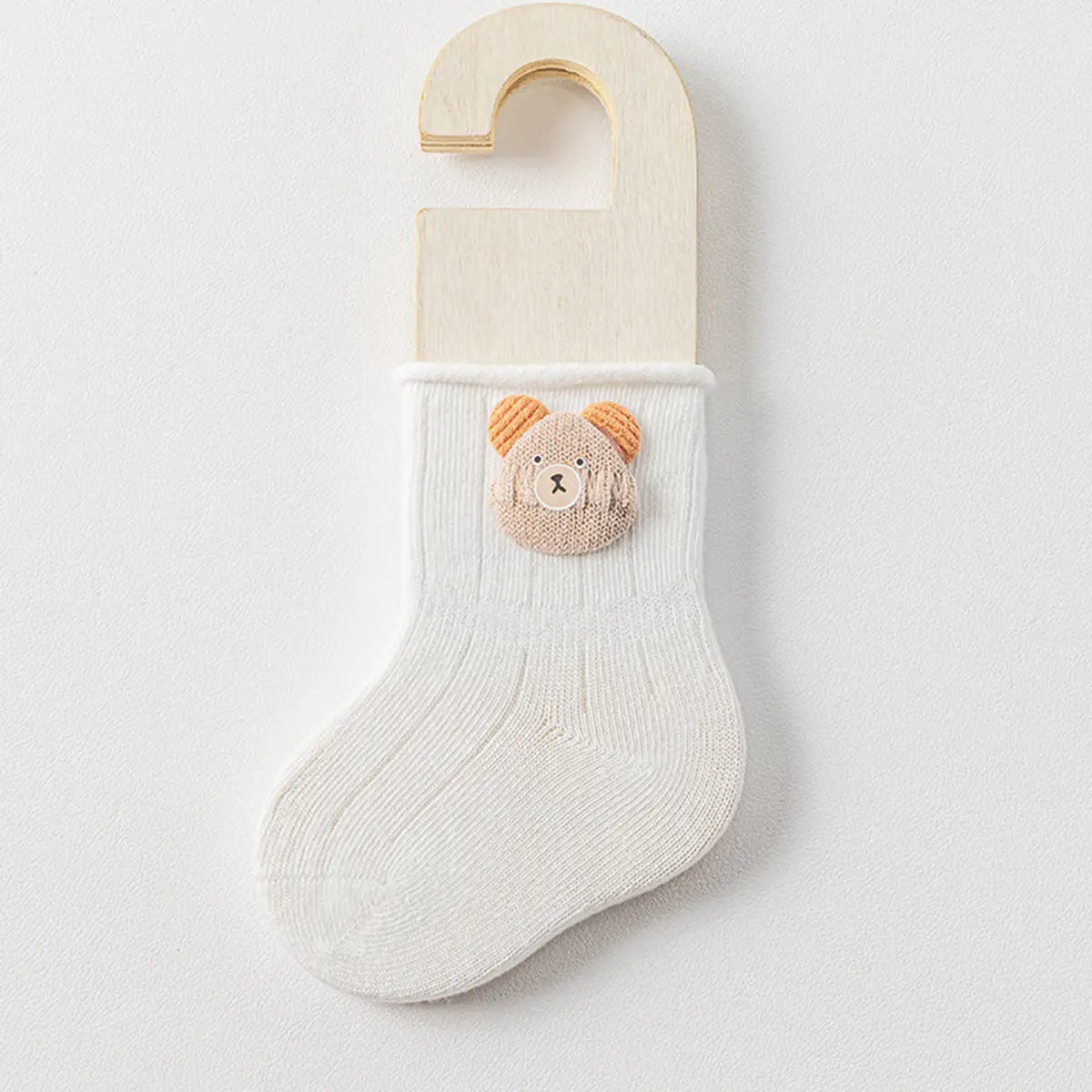 Pack of 4 White Animal Applique Ankle Length Socks Socks