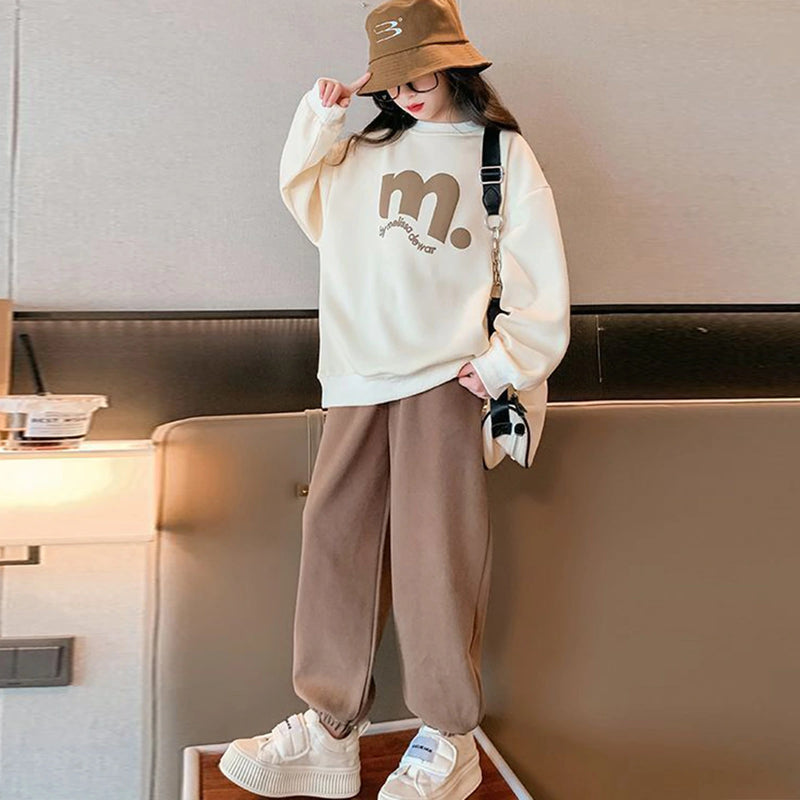 Girls Off White Typographic Printed Oversized Sweatshirt With Jogger Sets Sets