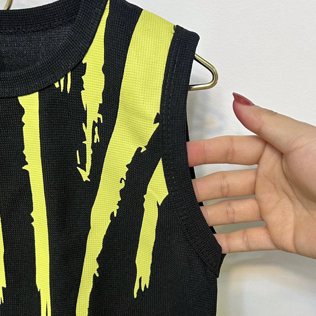 Boys Black Abstract Printed Sleeveless T-Shirt With Shorts Sets 2 pc. Sets