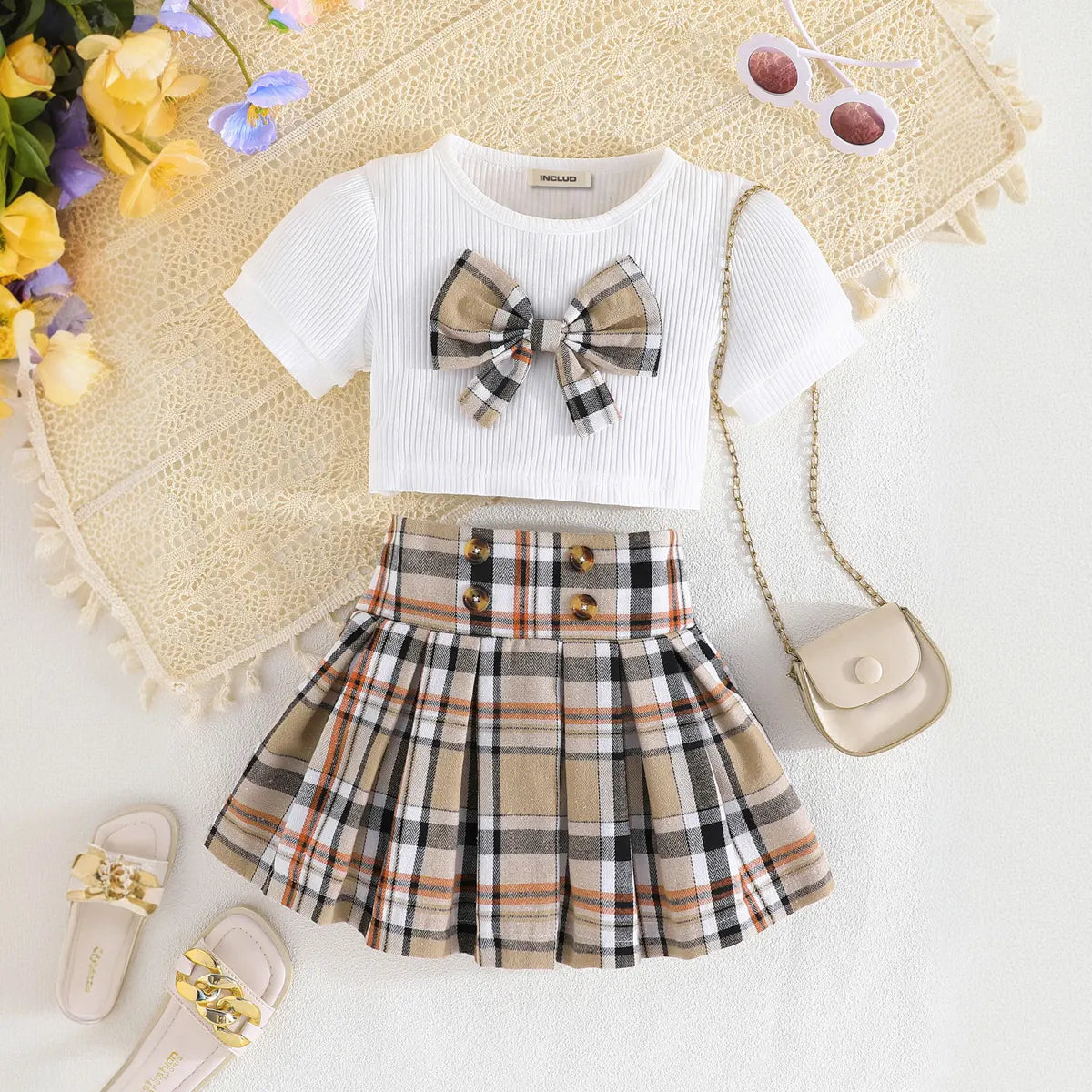 Girls White Bow Applique Top With Checked Pleated Skirt Sets Sets White 2-3 Y