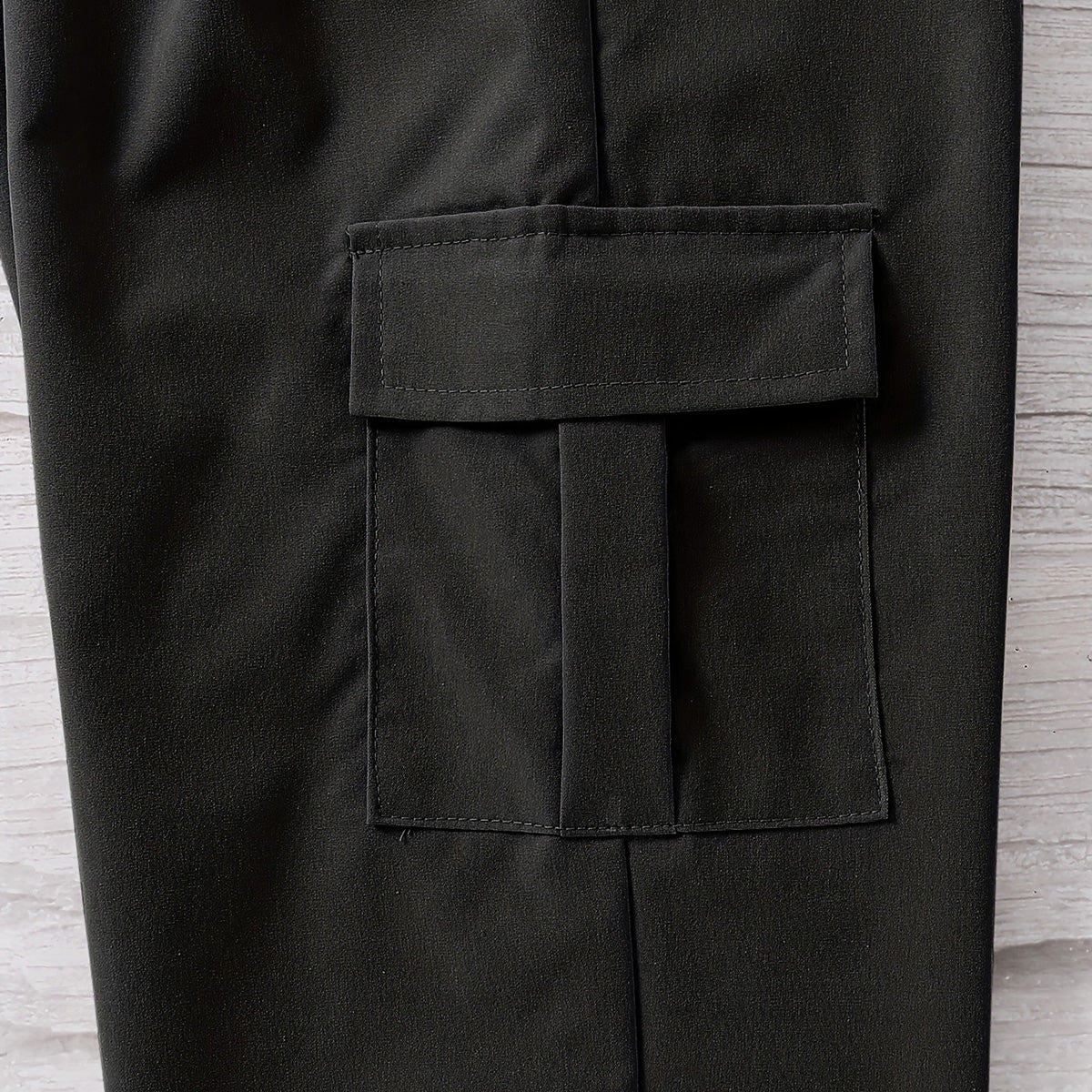 Boys Black Solid Elasticated Bottom Cargo Trouser Cargo Pants