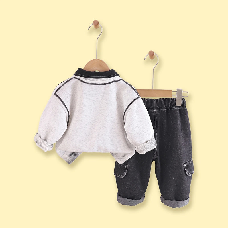 Boys Grey Typographic Polo Sweatshirt & Denim Pants Sets Sets