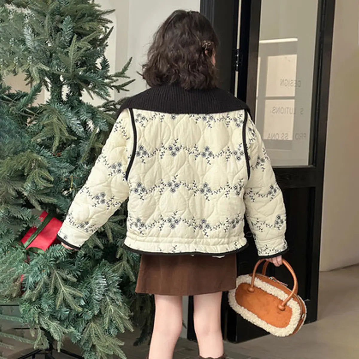 Girls Off White Printed Jacket With Large Spread Collar Coats & Jackets