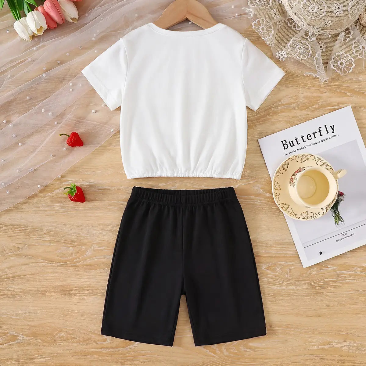 Girls White Leopard Bow Print T-Shirt With Elasticated Shorts Sets Sets
