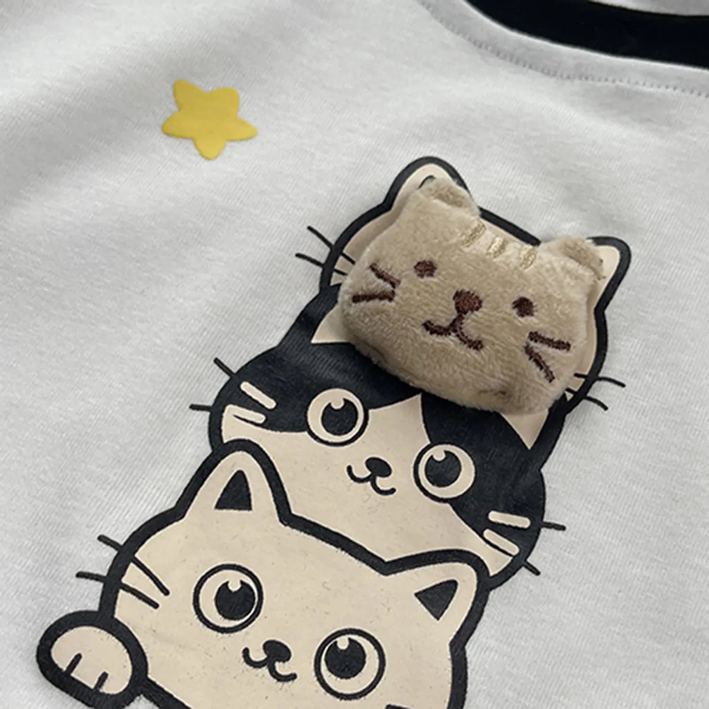 Boys White Cat Printed T-Shirt With Stripe Pants Sets Sets