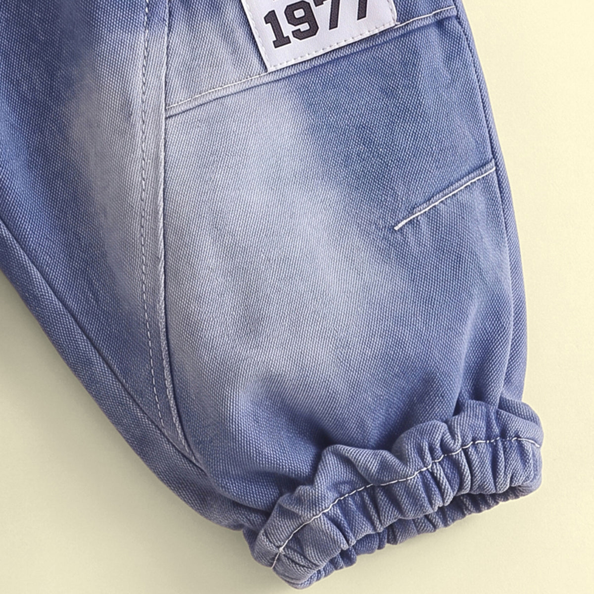 Boys Blue Typographic Sweatshirt & Denim Pants Sets Sets