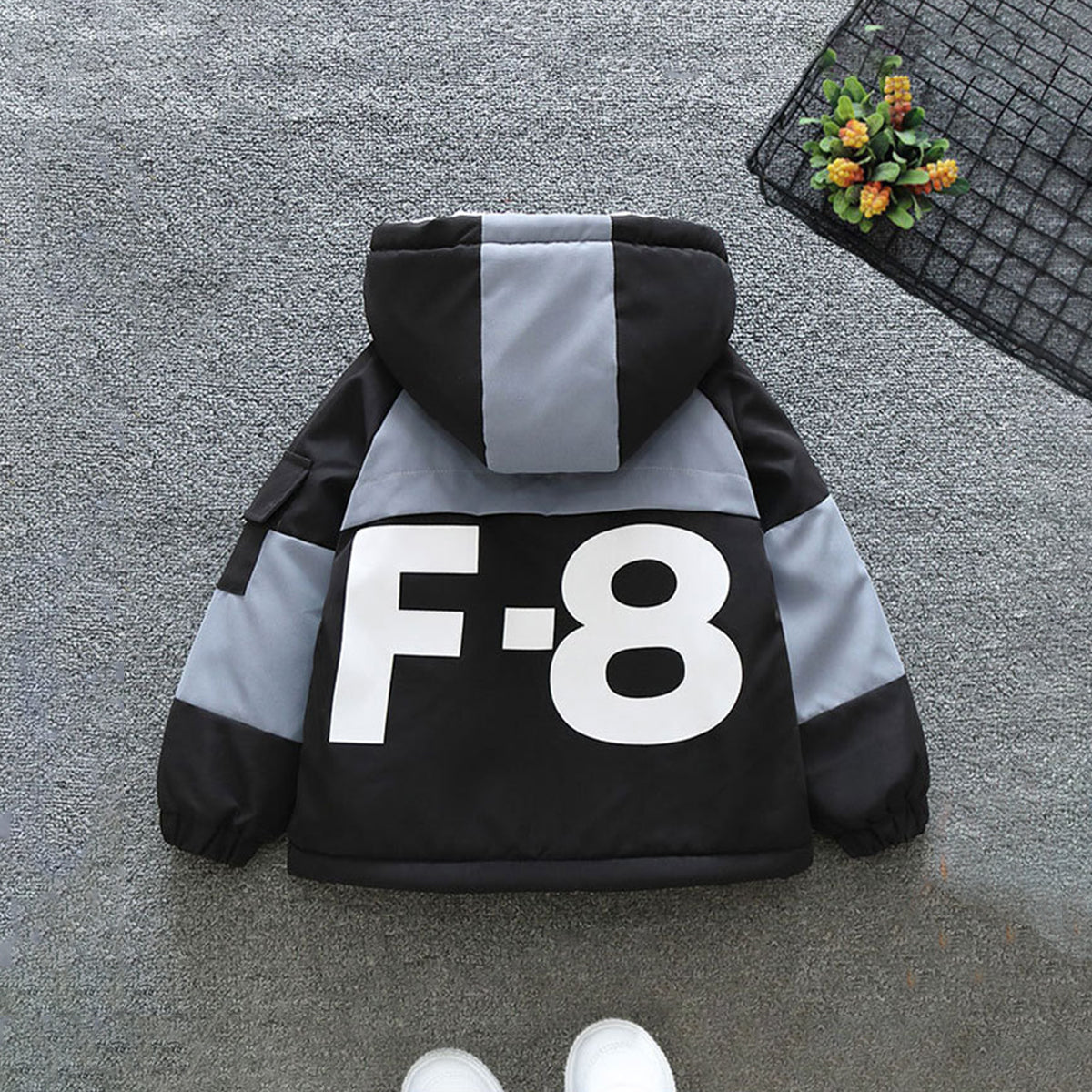 Boys Grey Color-blocked Long Sleeves Hooded Fur Lined Jacket Coats & Jackets