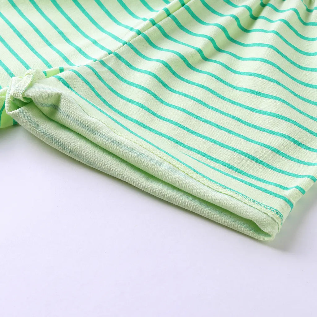 Girls Light Green Floral Graphic Short Sleeves Top With Drawstring Shorts Sets Sets