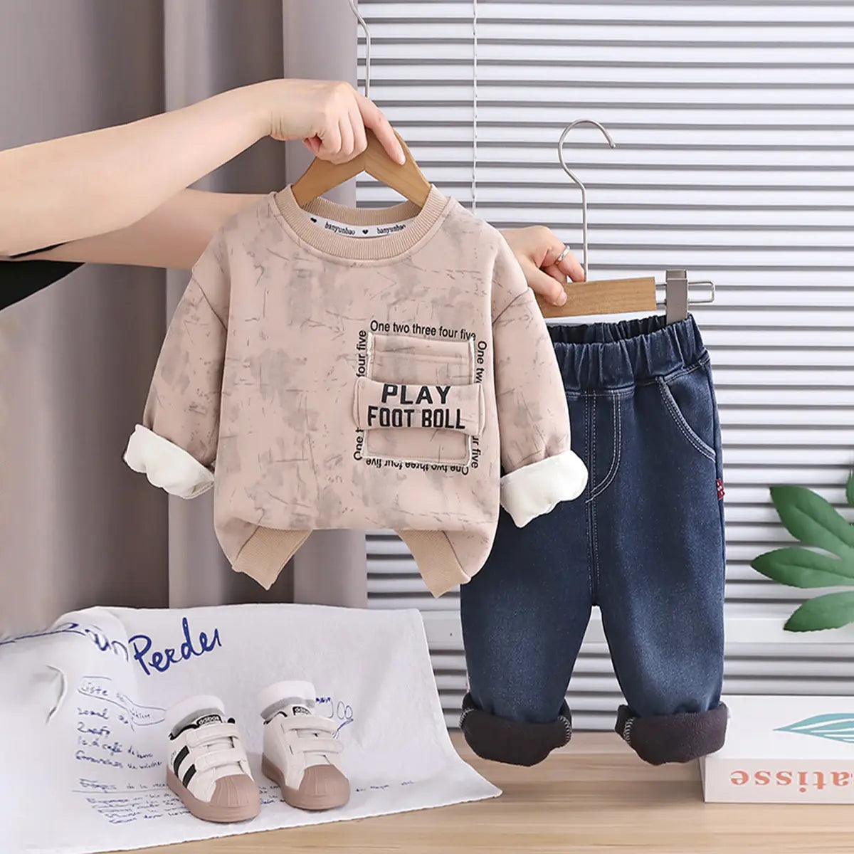 Boys Khaki Abstract Printed Sweatshirt With Denim Pants Set Sets Khaki 1-2 Y