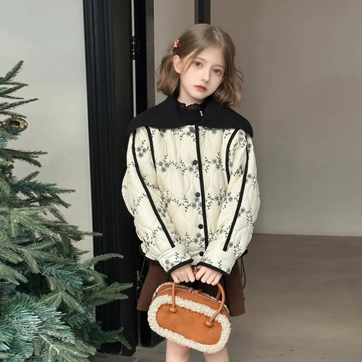 Girls Off White Printed Jacket With Large Spread Collar Coats & Jackets Off White 5-6 Y
