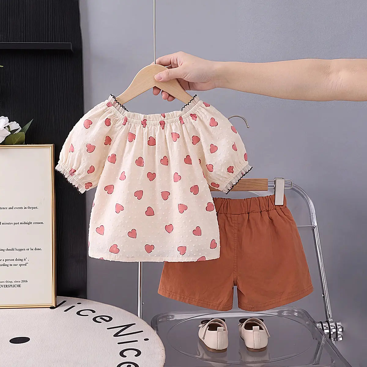 Girls Apricot Heart Print Puff Sleeve Top With Shorts Sets Sets