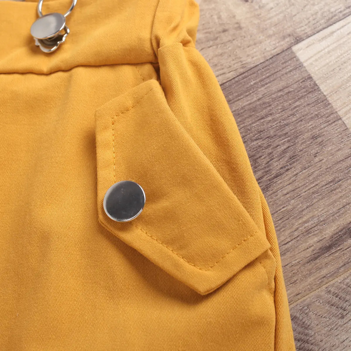 Girls Schiffli Flutter Sleeves Top With Mustard Suspenders Skorts Sets Sets