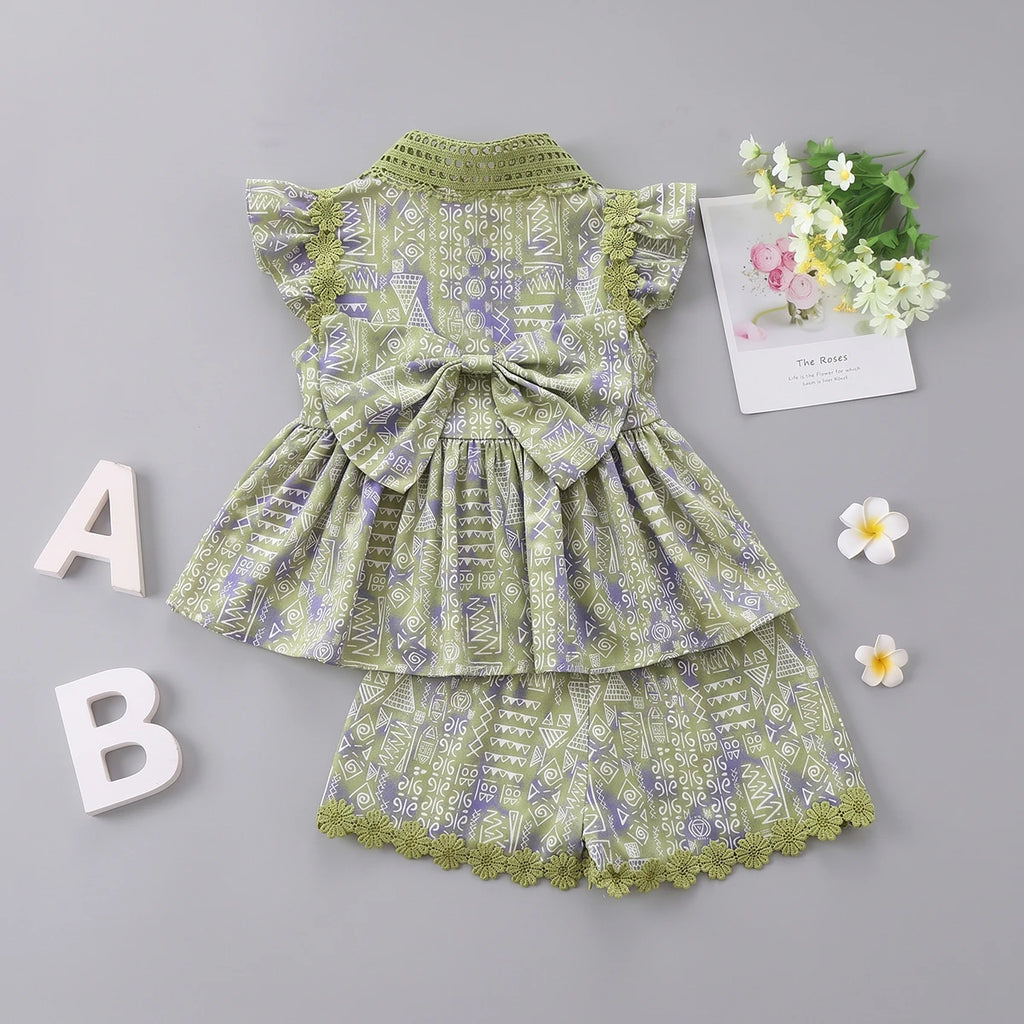 Girls Green Geometric Print Flutter Sleeve Top With Shorts Sets 2 pc. Sets