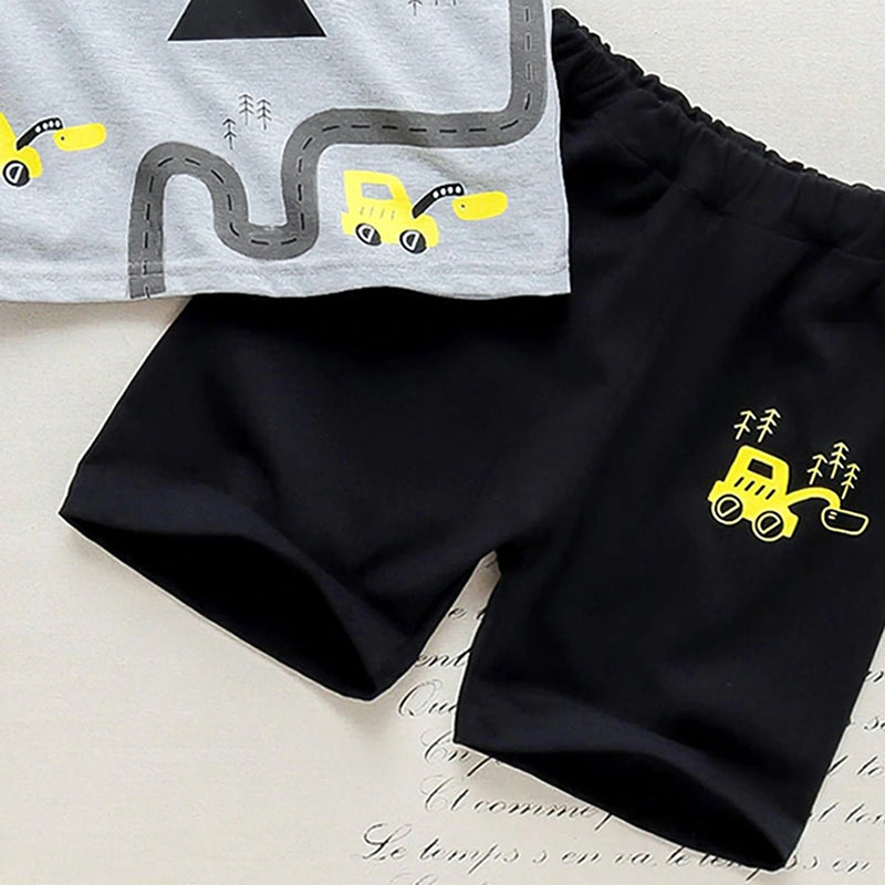 Boys Grey Graphic Print Round Neck T-Shirt With Shorts Sets 2 pc. Sets