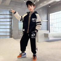 Boys Black Alphanumeric Printed Oversized Hooded Zipper Jacket With Jogger Sets Sets