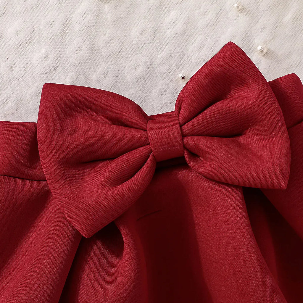 Girls Flower Appliqued Top With Red Pleated Skirt Sets Sets