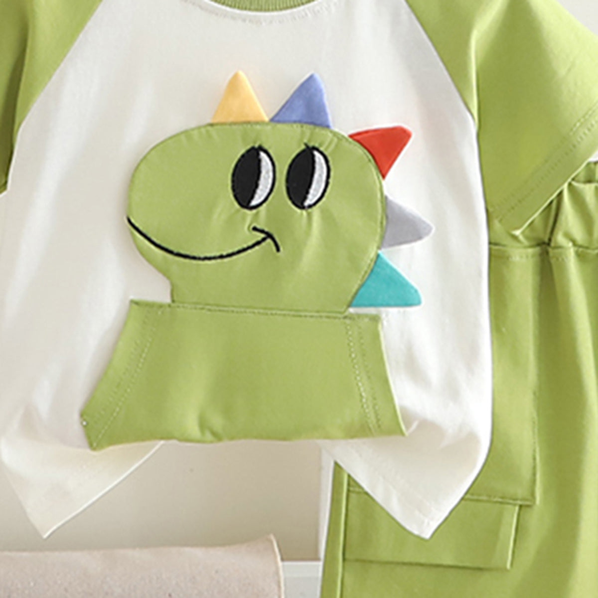 Boys Green Dino Patchwork Raglan Sleeve T-shirt with Shorts Set Sets
