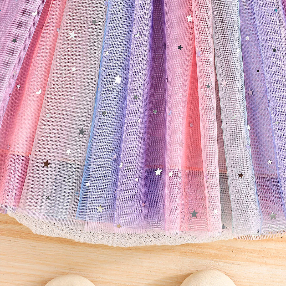 Girls Peach Star Printed Flutter Sleeves Dress Casual Dresses