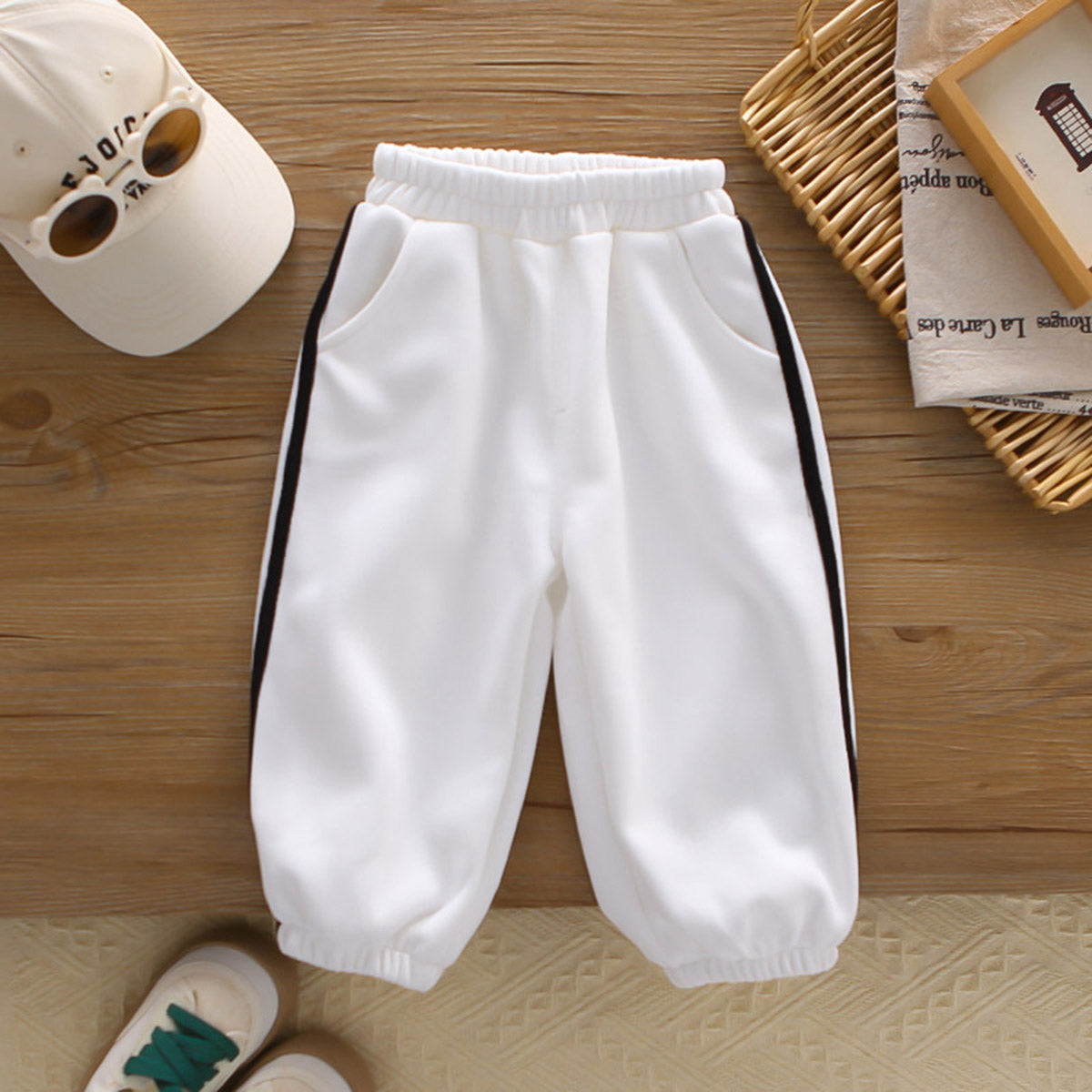 Boys White Eagle Embroidered Sweatshirt With Sling Bag and Pants Set Sets