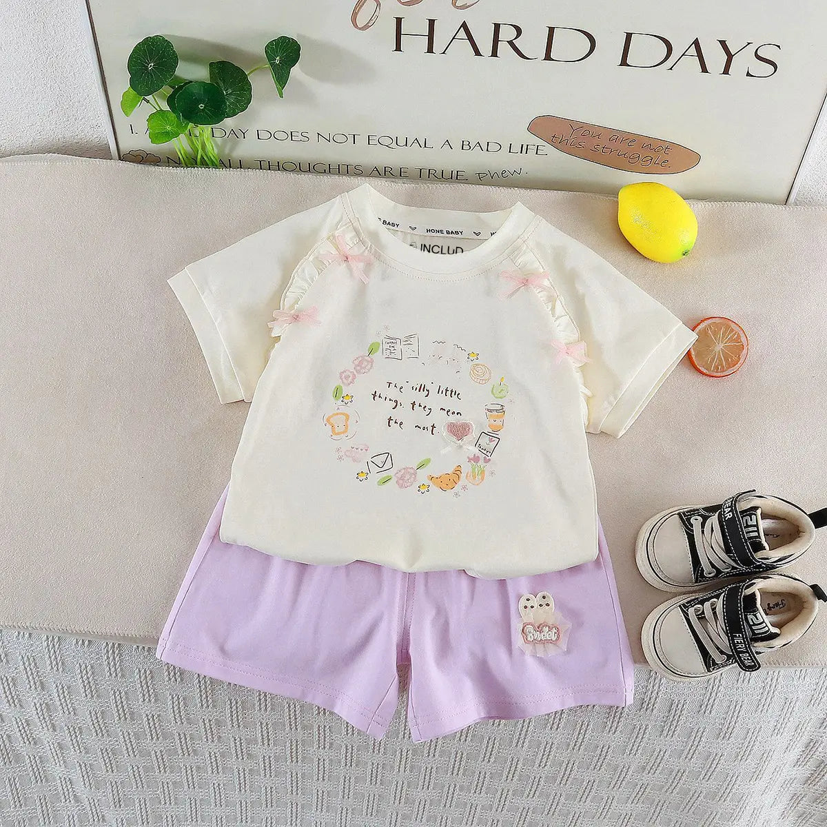 Girls Printed Raglan Sleeve Top with Lavender Shorts Sets 2 pc. Sets Lavender 1-2 Y