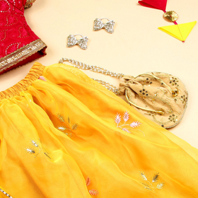 Girls Embroidered Lehenga Set Ethnic Gift Hamper Sets