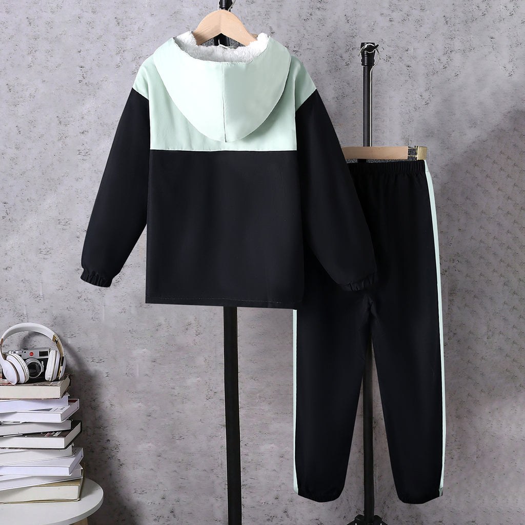 Boys Black Color-blocked Half Zipper Sweatshirt With Fur Lining & Pants Sets 2 pc. Sets