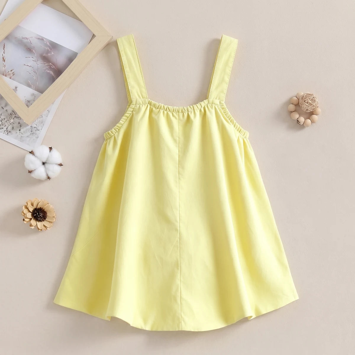Girls Yellow Heart Applique Sleeveless Pinafore Dress Casual Dresses