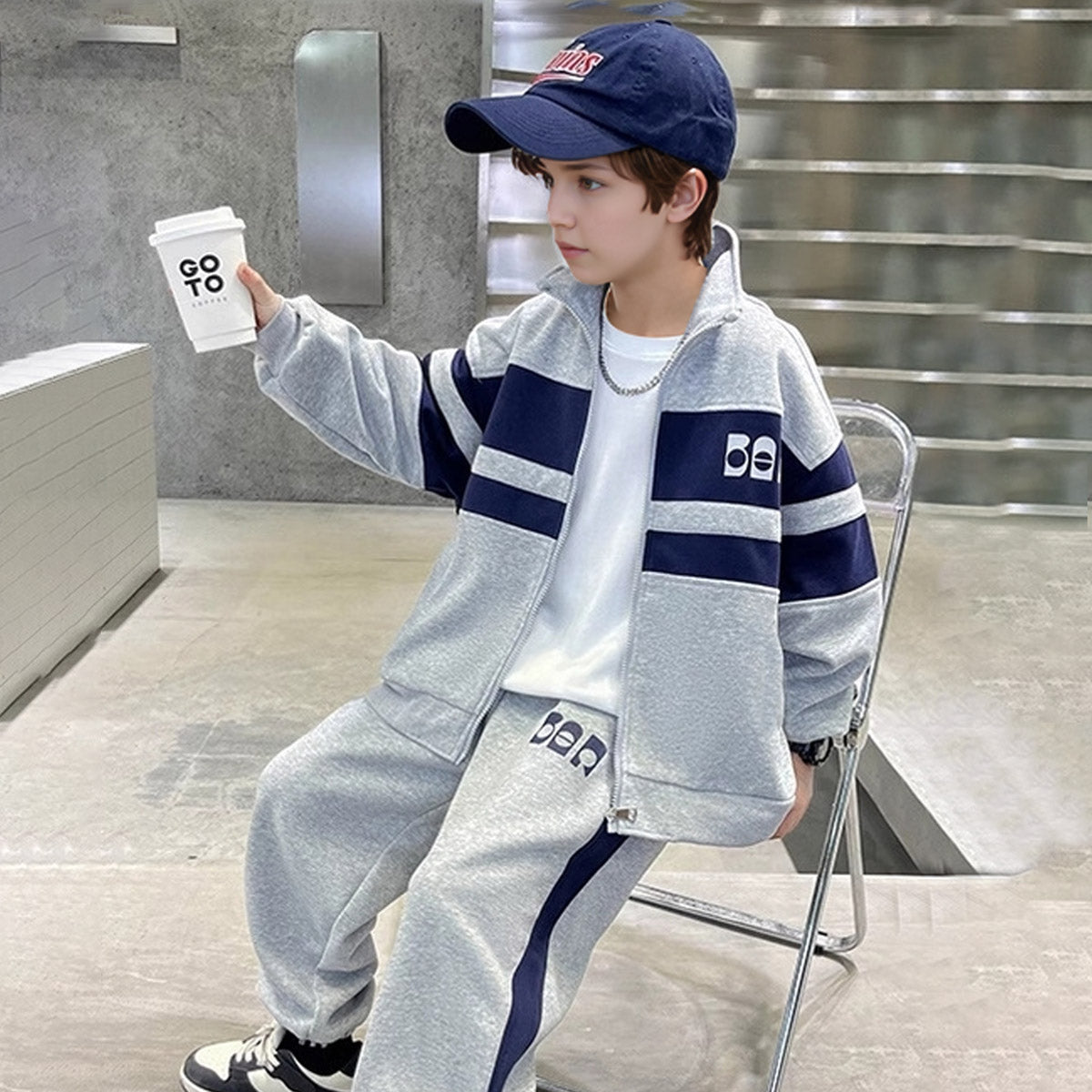 Boys Grey Colorblocked Front Open Sweatshirt With Pants Sets 2 pc. Sets