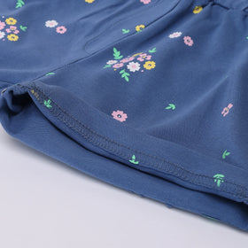 Girls Yellow Heart Graphic Puff Sleeve Top With Floral Shorts Sets Sets