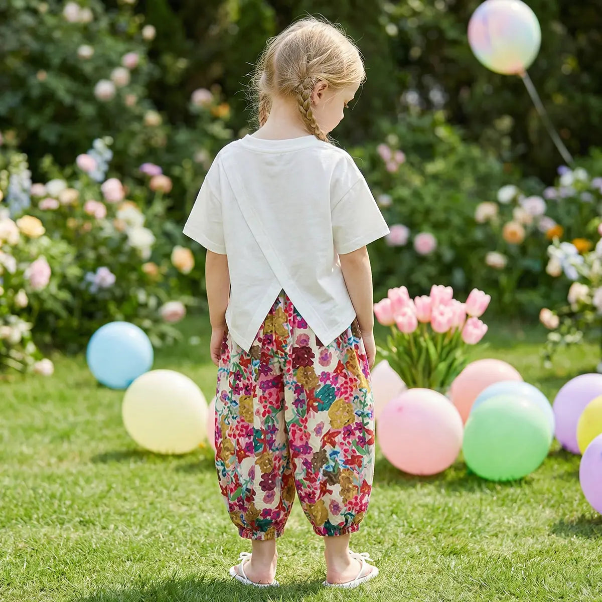 Girls Off White Graphics Short Sleeves Top With Printed Elasticated Hem Pants Set Sets