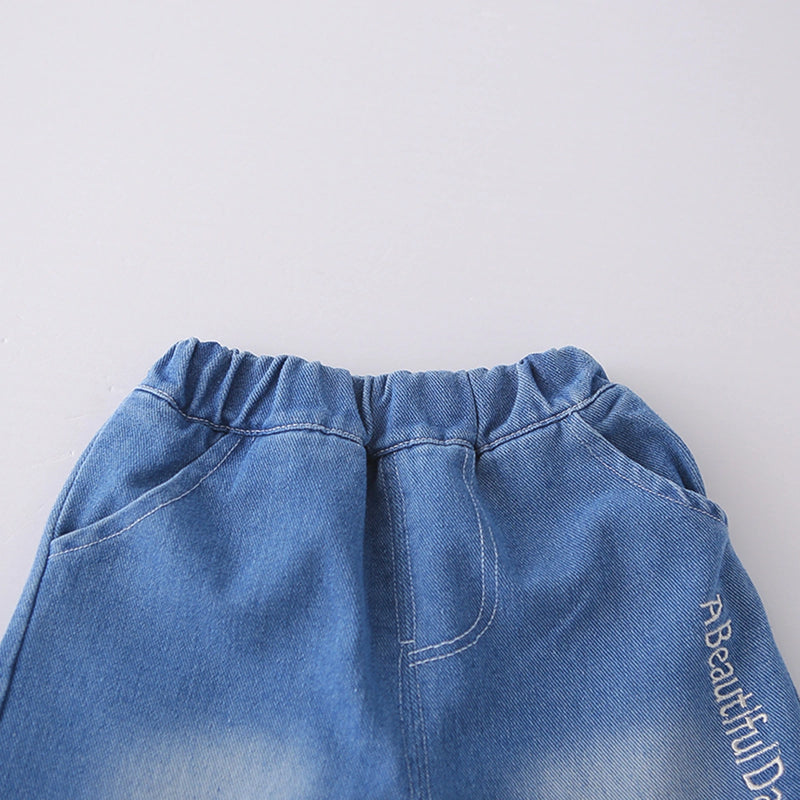 Boys Off White Typographic Print T-Shirt With Denim Shorts Set Sets