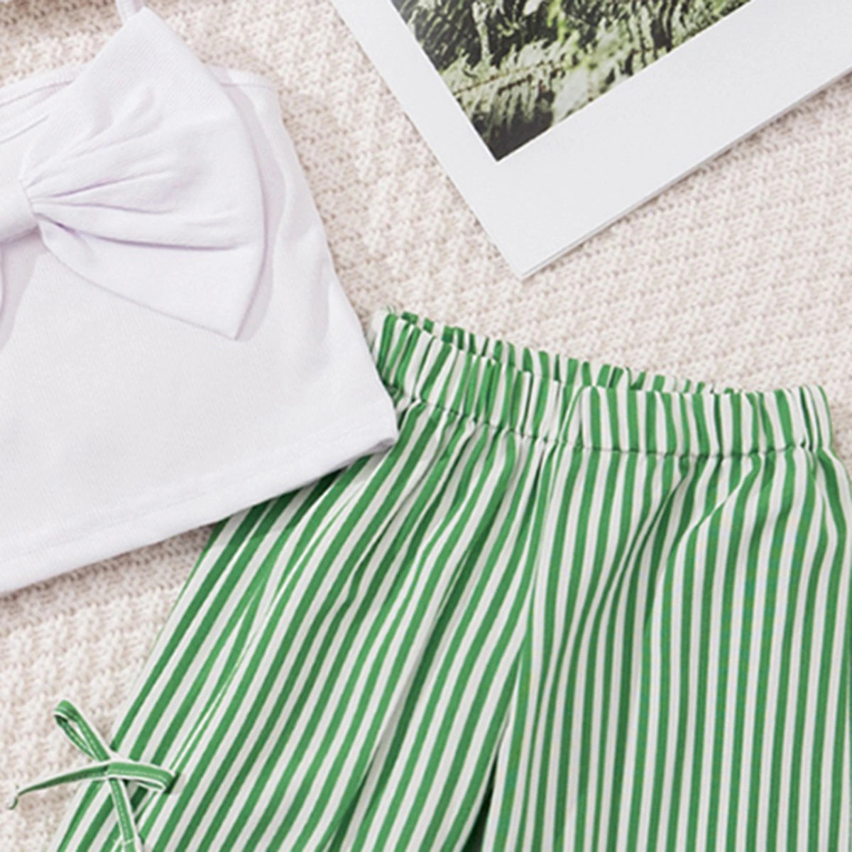 Girls Sleeveless Bow Applique Top With Green Stripes Pants Set Sets
