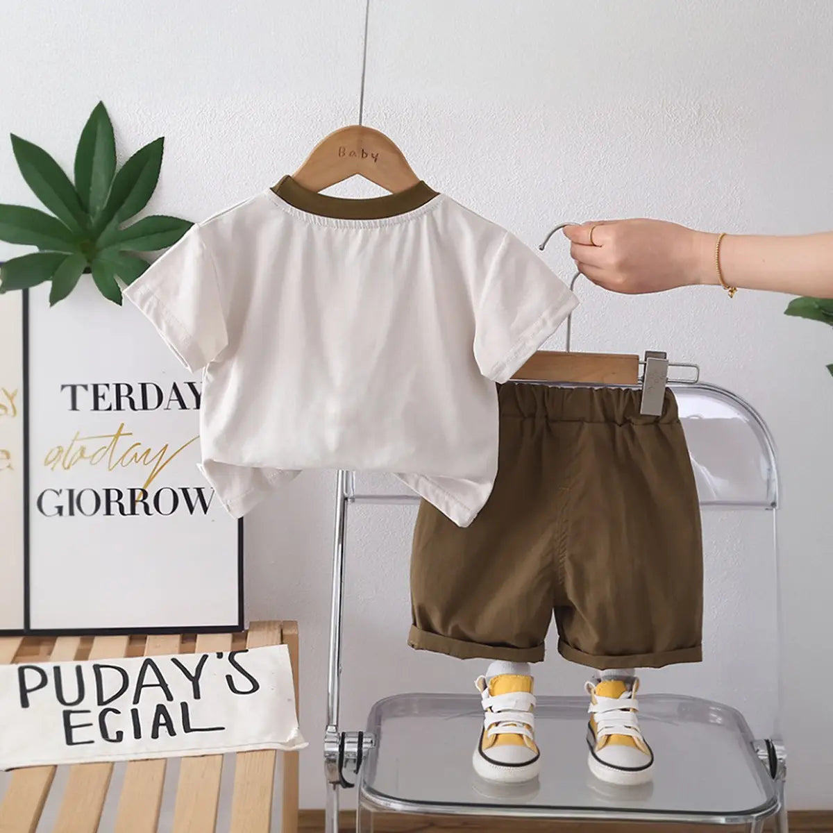Boys Brown Robot Embroidered T-Shirt With Shorts Sets Sets