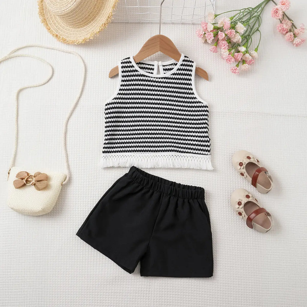 Girls Black Self Design Stripes Sleeveless Top With Shorts Set Sets Black 1-2 Y