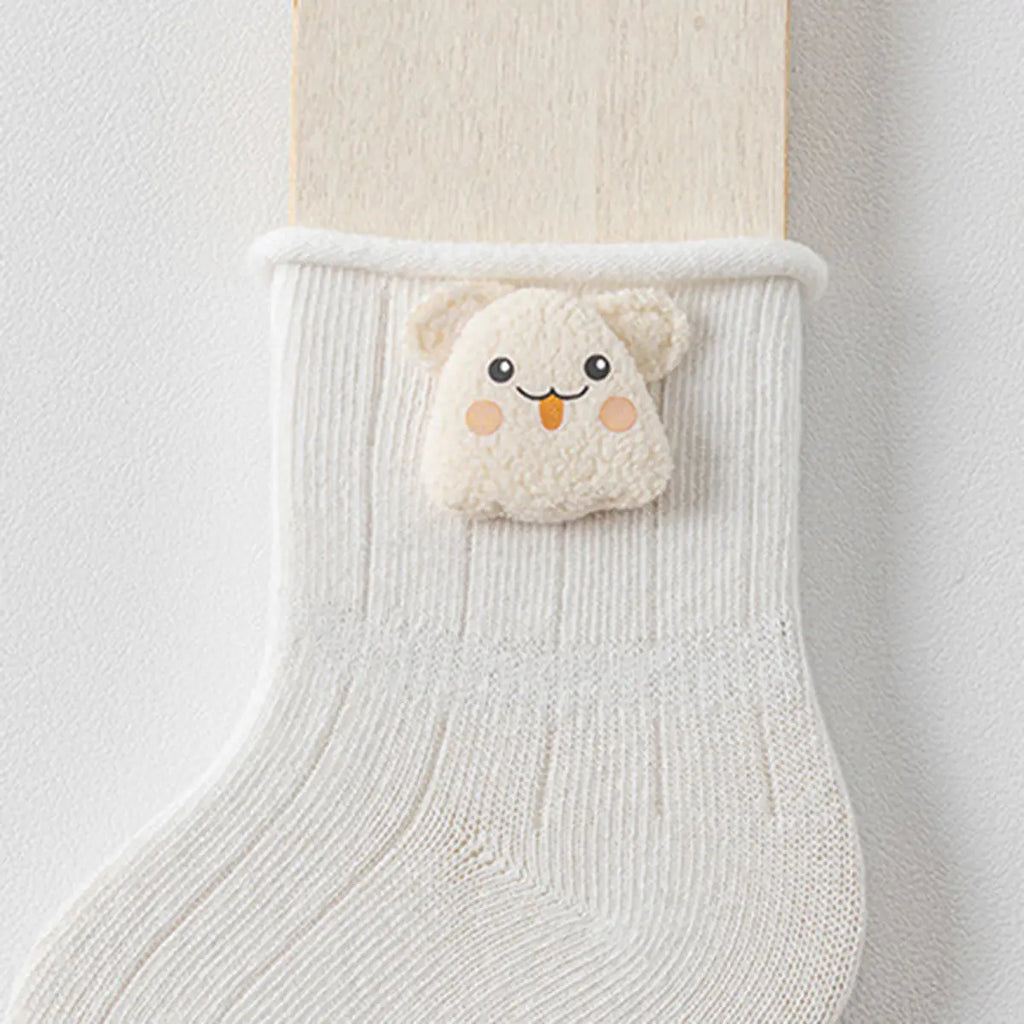 Pack of 4 White Animal Applique Ankle Length Socks Socks