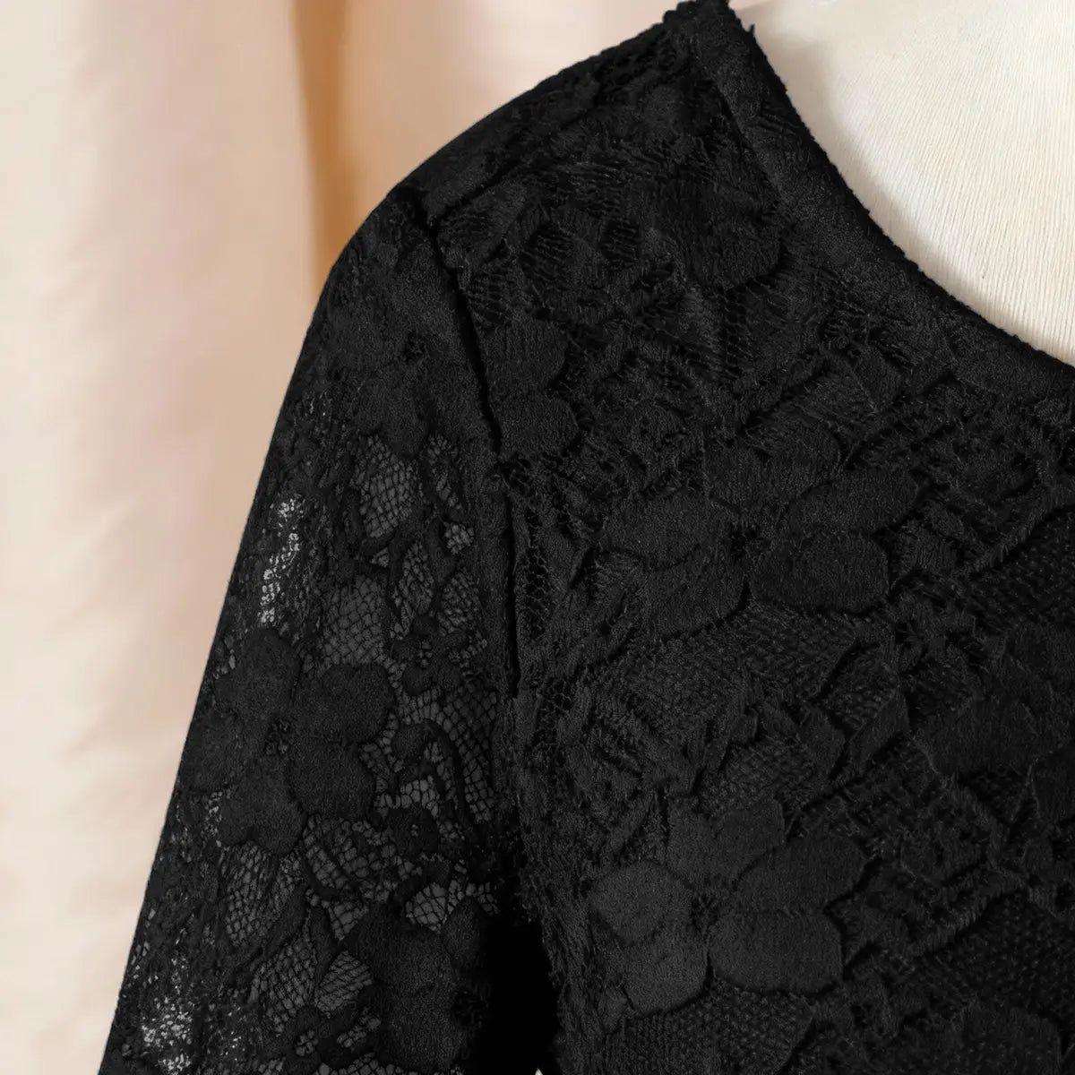 Girls Black Long Sleeves Fit & Flare Party Dress With Lace & Tulle Overlay Party Dresses