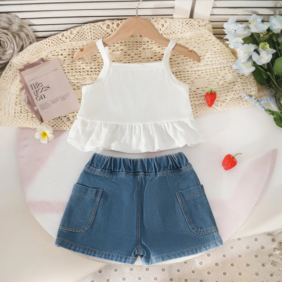Girls Light Blue 3D Strawberry Applique Sleeveless Top With Denim Shorts Set Sets