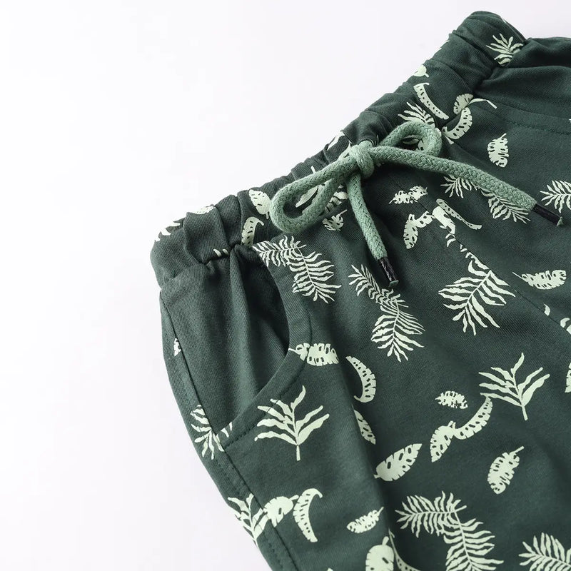 Boys Green Typographic Printed Short Sleeves T-Shirt With Pinted Drawstring Shorts Sets Sets
