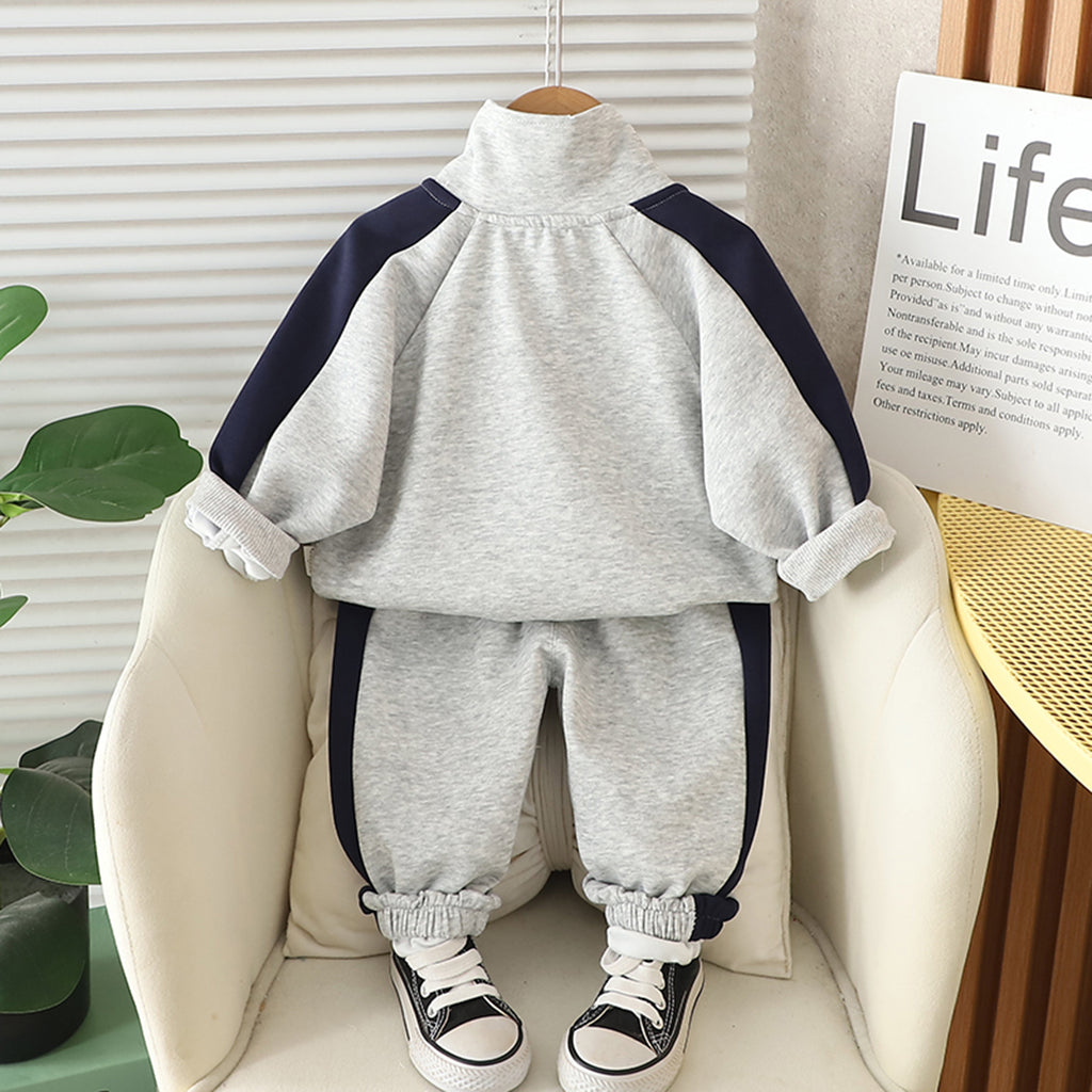Boys Grey M Printed High Neck Sweatshirt With Jogger Set 2 pc. Sets