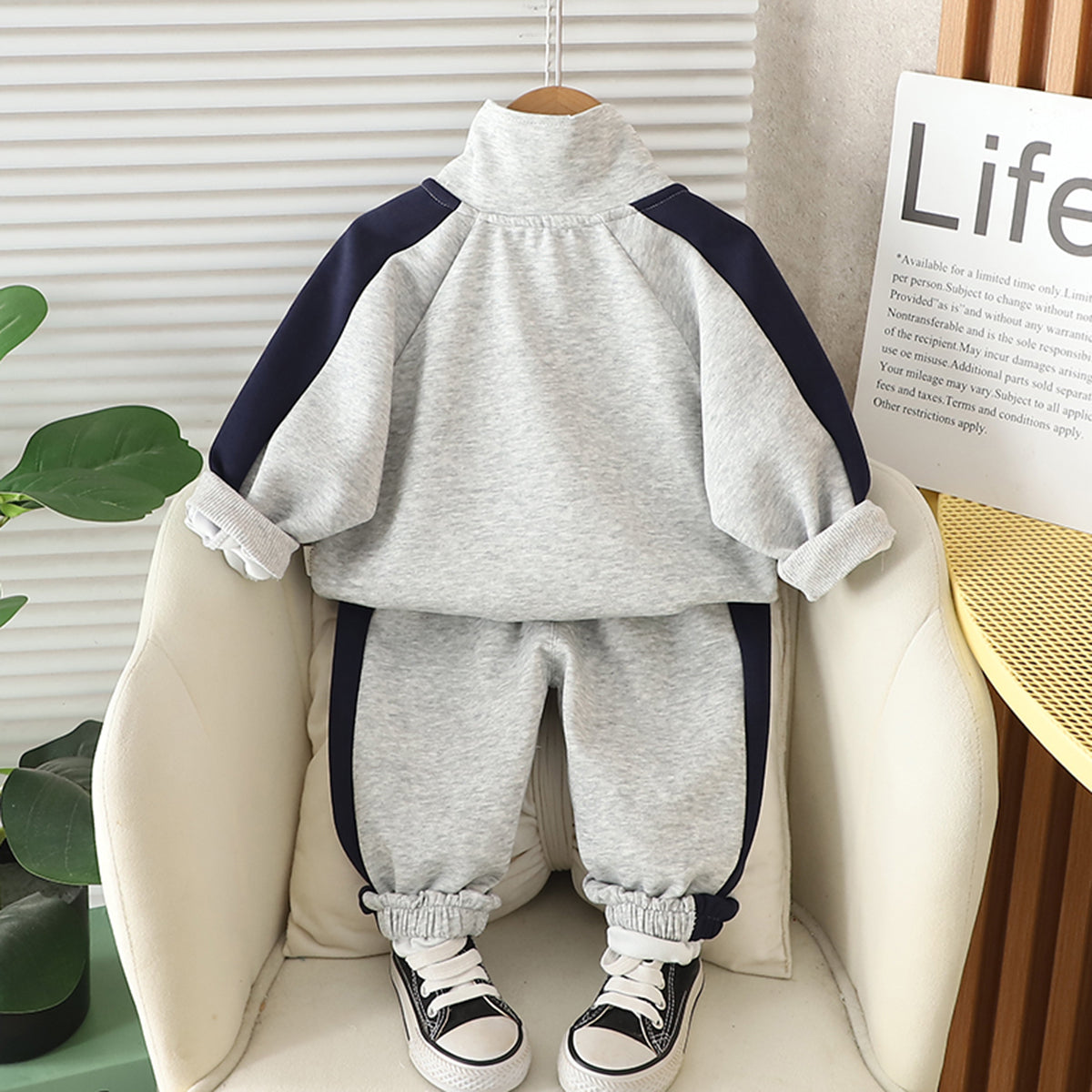 Boys Grey M Printed High Neck Sweatshirt With Jogger Set 2 pc. Sets