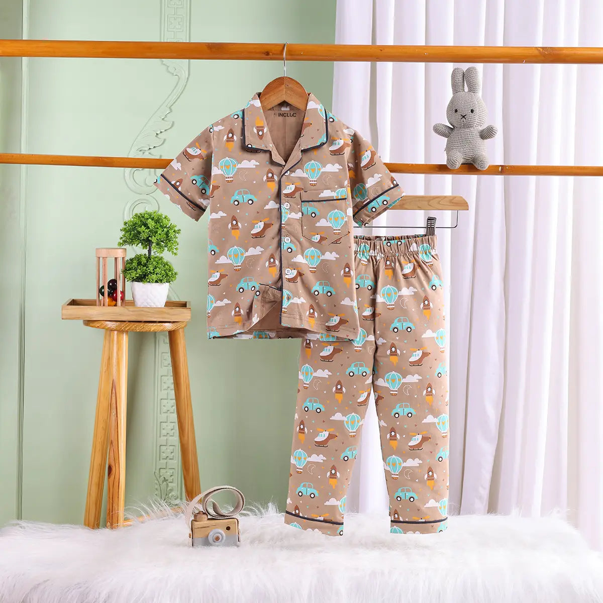 Girls Brown Hot Air Balloon Print Short Sleeve Shirt With Elasticated Pants Sets Sets Brown 2-3 Y