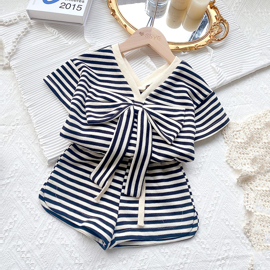 Girls Striped Bow Applique Top With Shorts