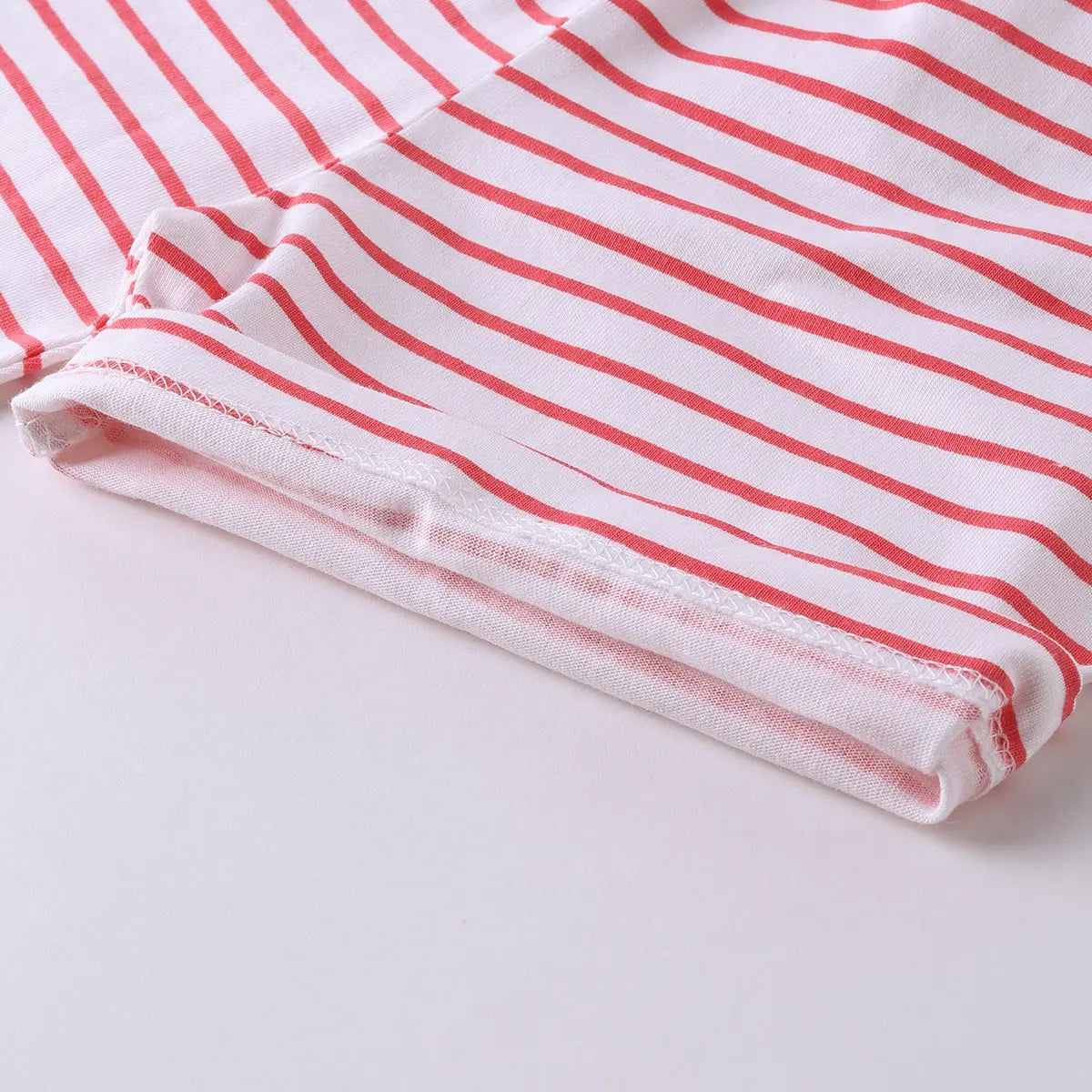 Boys Red Animal Graphics Short Sleeve T-Shirt With Striped Drawstring Shorts Sets Sets