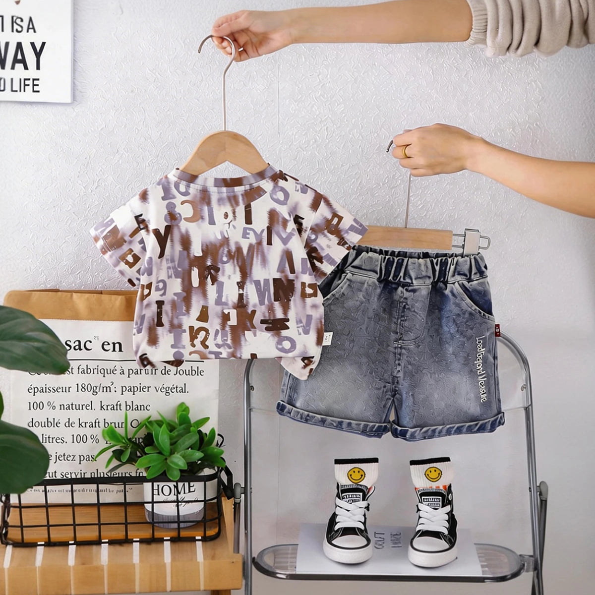 Boys Brown Typographic Print Short Sleeves T-Shirt With Denim Shorts Set Sets