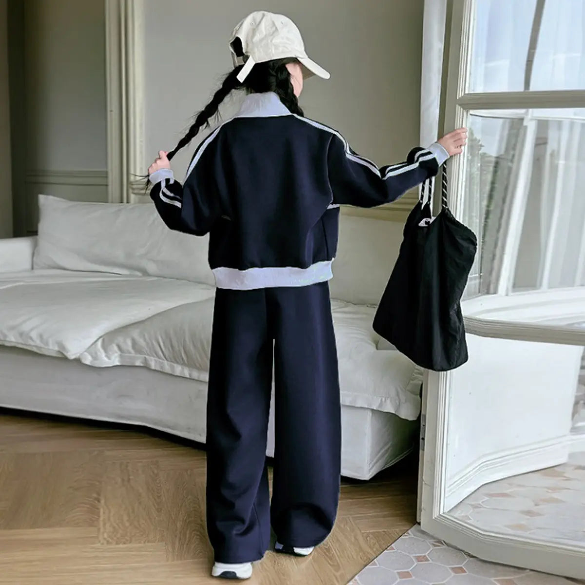 Girls Black Zipper Jacket With Pant Sets Sets