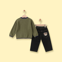 Boys Green Textured Sweatshirt With Denim Pants Sets Sets