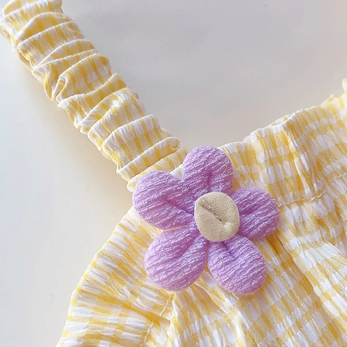 Girls Yellow Stripes Flower Appliqued Sleeveless Top With Shorts sets Sets