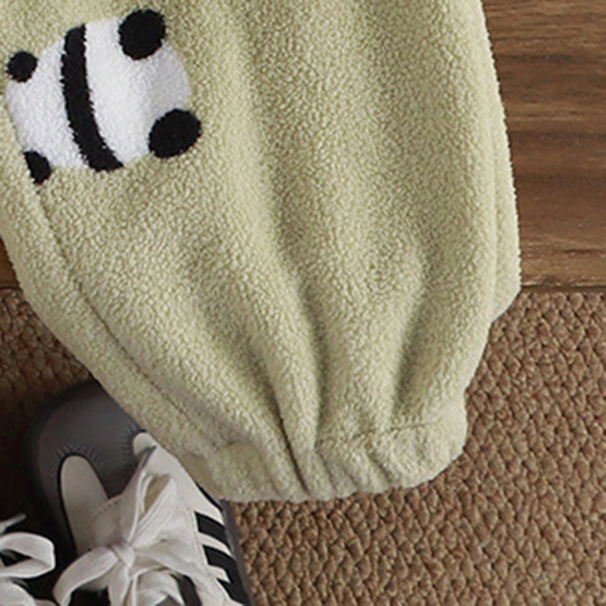 Boys Light Green Fleece Panda Cartoon Printed Zip-up Jacket With Jogger Co-ord Sets Sets