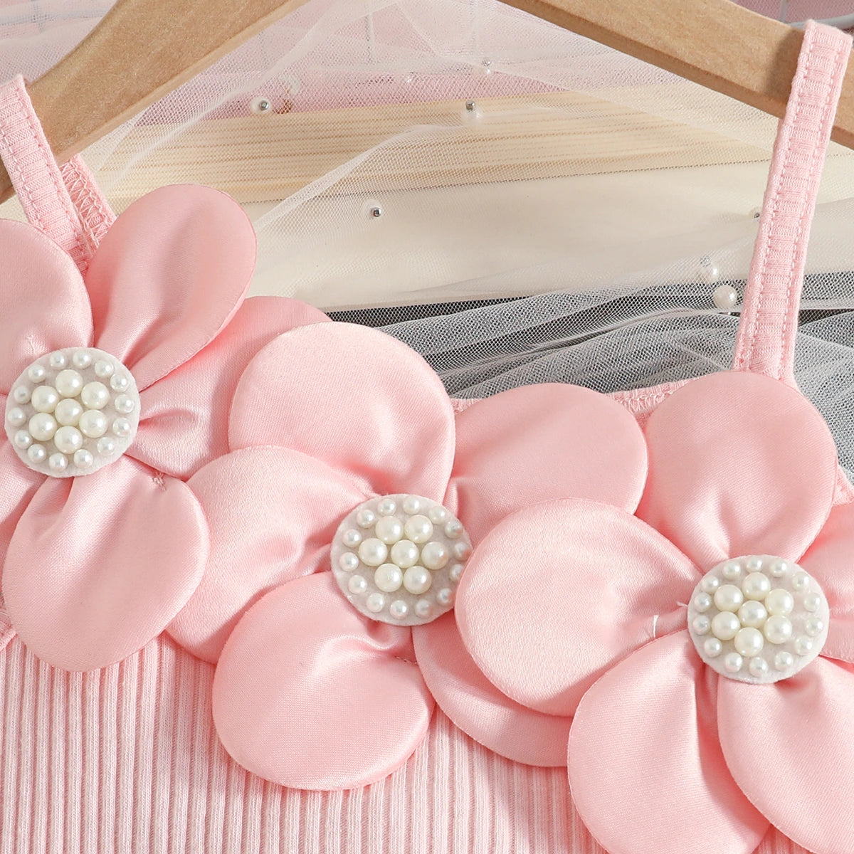 Girls Pink 3D Flower Applique Crop Top With Tiered Denim Skirts Set Sets